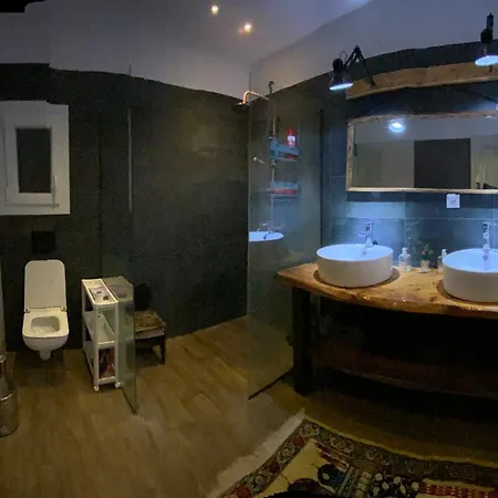 Greyloftskg Of Art Apartment *