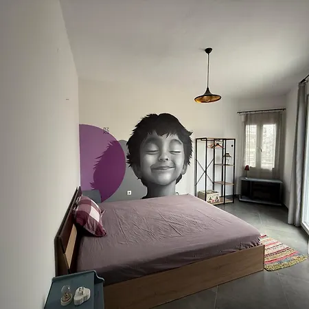 Greyloftskg Of Art Apartment *